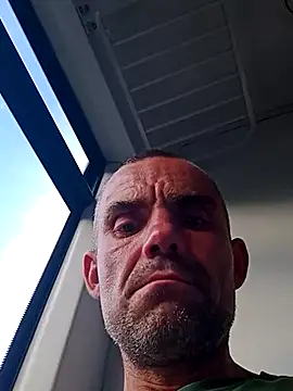 Snapshot of pavel858@xh chatting on August 7, 2026, 4:03 am pavel858xh online show from August 7, 2026, 4:03 am