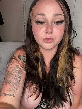 Kira tattoo online show from July 18, 2026, 4:16 am