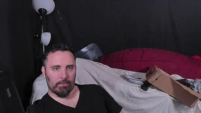 Metalstud online show from May 7, 2026, 2:17 am