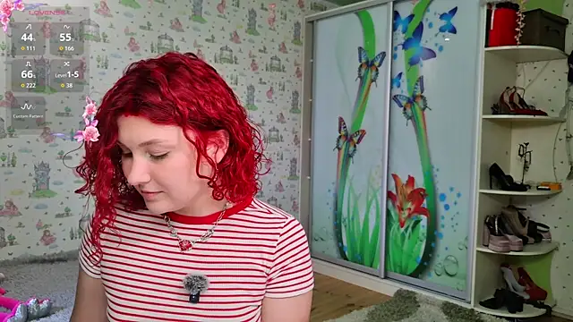 Snapshot of SmokyRose chatting on June 26, 2026, 9:14 am SmokyRose online show from June 26, 2026, 9:14 am
