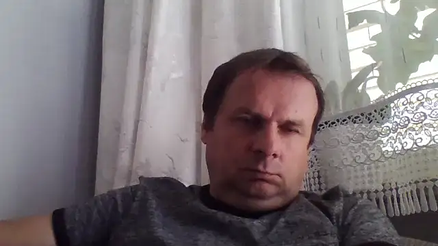 grzes19763 online show from June 1, 2026, 9:44 am