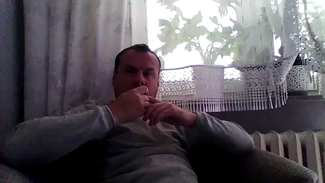 grzes19763 online show from June 12, 2026, 9:08 am