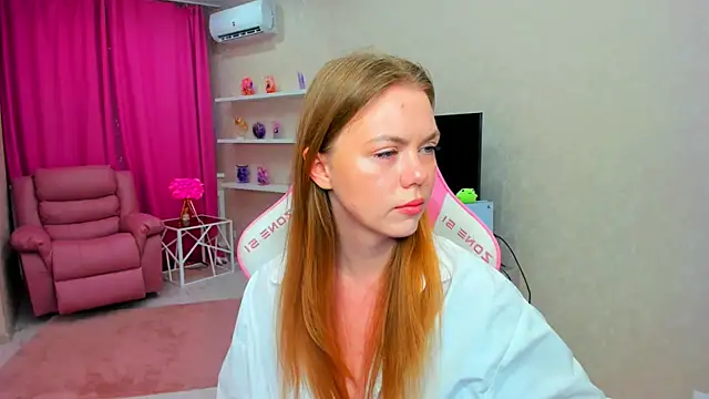 Strawberrye online show from May 30, 2026, 3:25 am