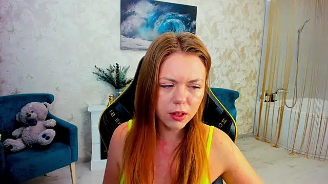 Snapshot of Strawberrye chatting on June 25, 2026, 3:28 am Strawberrye online show from June 25, 2026, 3:28 am