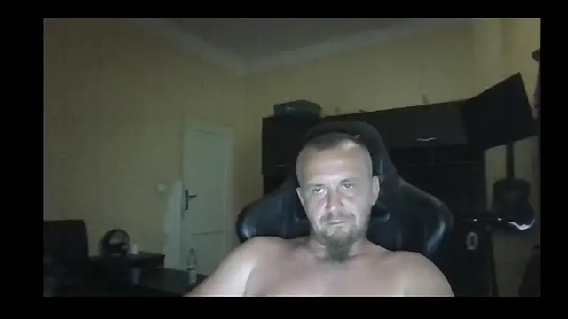 Snapshot of MrWhitePL chatting on June 29, 2026, 3:23 pm MrWhitePL online show from June 29, 2026, 3:23 pm