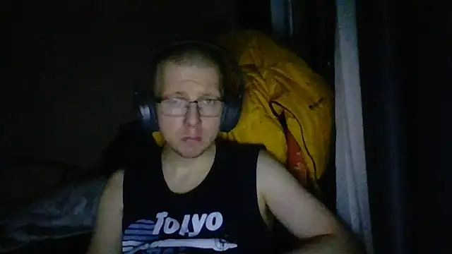 Snapshot of David250692 chatting on May 14, 2026, 12:01 pm David250692 online show from May 14, 2026, 12:01 pm