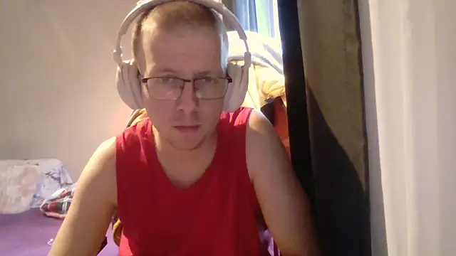 Snapshot of David250692 chatting on May 25, 2026, 11:49 am David250692 online show from May 25, 2026, 11:49 am