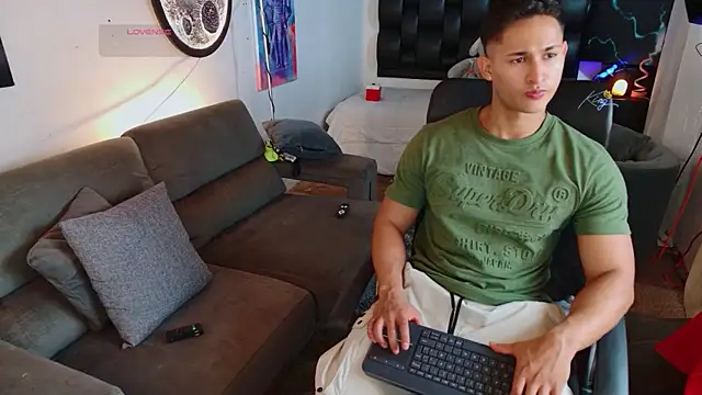 BenjaminCooperk online show from July 6, 2026, 7:05 am
