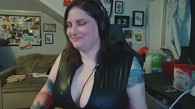 royallylit online show from February 15, 2025, 2:15 am