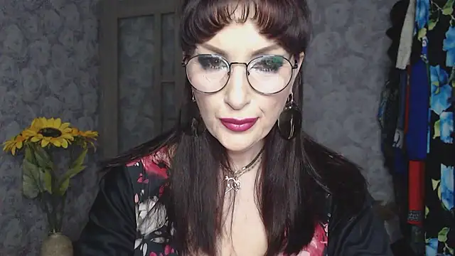 Aziza1 online show from May 11, 2026, 2:23 pm