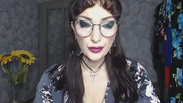 Aziza1 online show from May 13, 2026, 3:09 pm