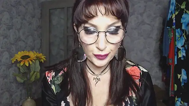 Aziza1 online show from May 27, 2026, 2:14 pm