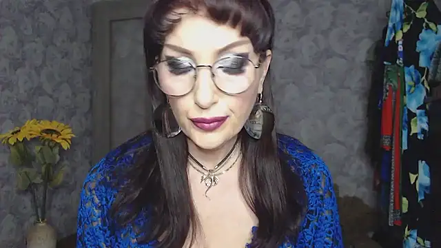 Aziza1 online show from May 28, 2026, 2:25 pm