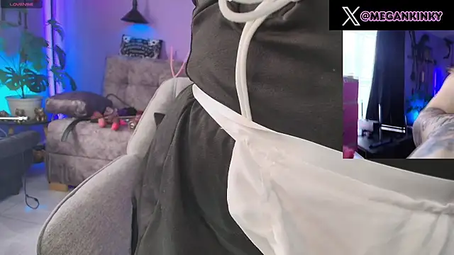 fetishkinkymeganx online show from July 16, 2026, 4:24 pm