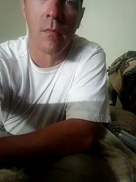 Snapshot of FUNINWV9 chatting on July 21, 2026, 9:44 am FUNINWV9 online show from July 21, 2026, 9:44 am