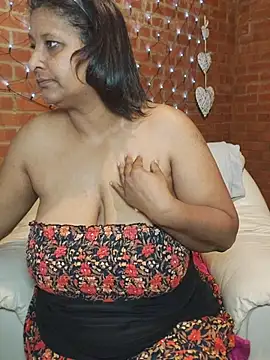 Lilybanx online show from June 14, 2026, 9:28 pm