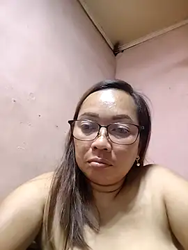 Snapshot of asianwet4u chatting on April 25, 2026, 1:52 pm asianwet4u online show from April 25, 2026, 1:52 pm