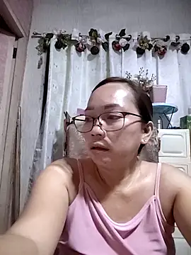 Snapshot of asianwet4u chatting on May 1, 2026, 5:56 am asianwet4u online show from May 1, 2026, 5:56 am