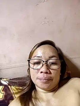 Snapshot of asianwet4u chatting on May 1, 2026, 6:12 pm asianwet4u online show from May 1, 2026, 6:12 pm