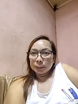 Snapshot of asianwet4u chatting on May 4, 2026, 3:30 pm asianwet4u online show from May 4, 2026, 3:30 pm