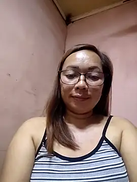 Snapshot of asianwet4u chatting on May 5, 2026, 5:10 pm asianwet4u online show from May 5, 2026, 5:10 pm