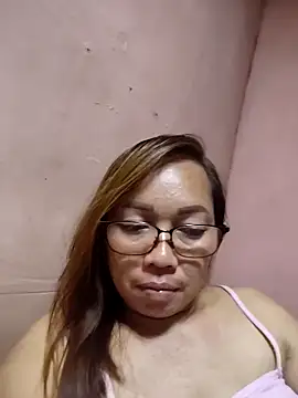 Snapshot of asianwet4u chatting on May 9, 2026, 2:11 pm asianwet4u online show from May 9, 2026, 2:11 pm