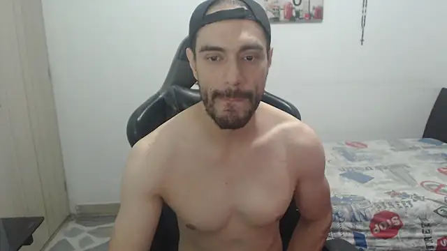 samuelgarcia  online show from June 17, 2026, 4:26 am