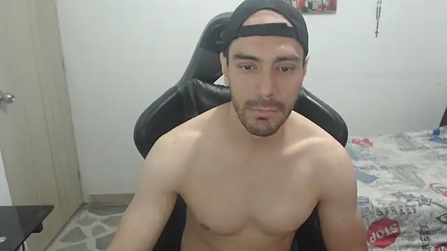 samuelgarcia  online show from June 22, 2026, 5:37 am
