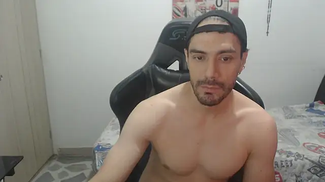 samuelgarcia  online show from July 13, 2026, 4:04 am