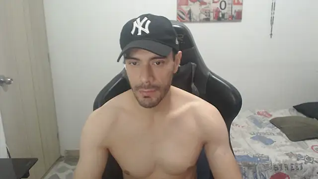 samuelgarcia  online show from August 3, 2026, 5:17 am