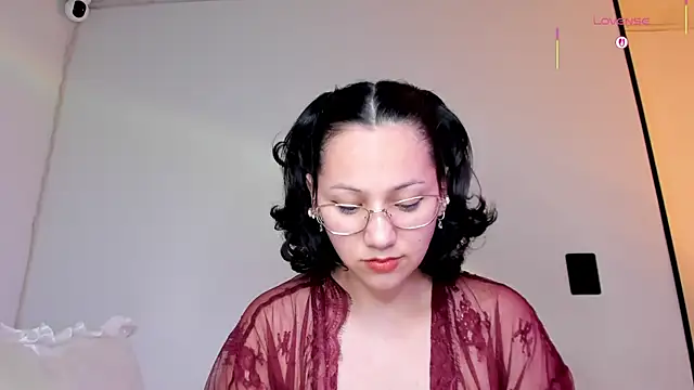 Anyi 1 online show from July 17, 2026, 2:51 am