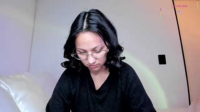 Anyi 1 online show from August 6, 2026, 1:29 am