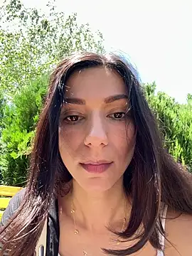  MiaQueen  online show from June 7, 2026, 11:25 am