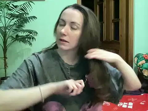 Snapshot of AngelTough20 chatting on June 21, 2026, 12:35 am AngelTough20 online show from June 21, 2026, 12:35 am