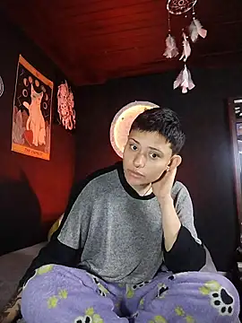 Snapshot of girl_intense444 chatting on July 9, 2026, 1:26 pm girl intense444 online show from July 9, 2026, 1:26 pm