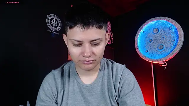 Snapshot of girl_intense444 chatting on July 17, 2026, 1:40 pm girl intense444 online show from July 17, 2026, 1:40 pm