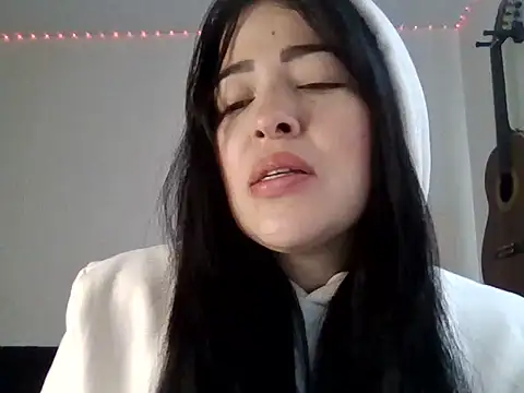 Aleska  Bell online show from July 9, 2026, 3:38 pm