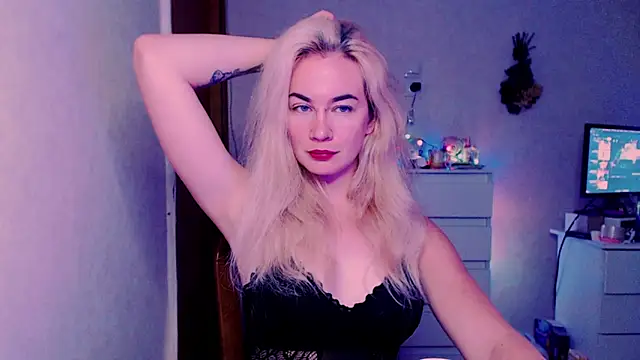 xxxcharismaaa online show from July 17, 2026, 3:35 am