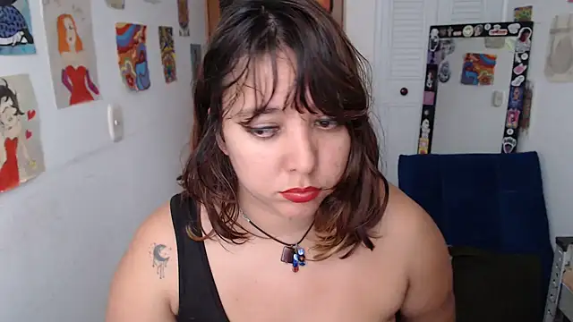 soynanabela28 online show from July 8, 2026, 10:36 pm
