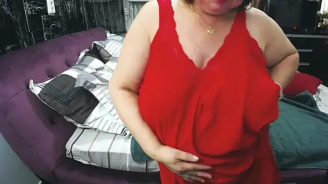 SweetMommaX online show from June 25, 2026, 1:04 pm