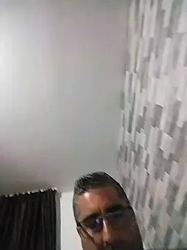 ADRIAN ADI40 online show from June 10, 2026, 7:24 pm