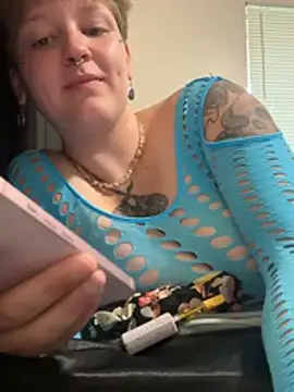 Babygirlu555 online show from July 14, 2026, 4:13 pm