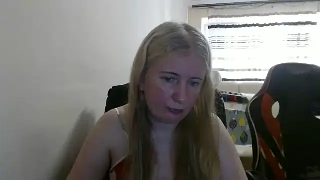 PeterAndJen online show from June 24, 2026, 5:34 pm