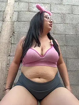 MileyGia online show from July 5, 2026, 1:23 am