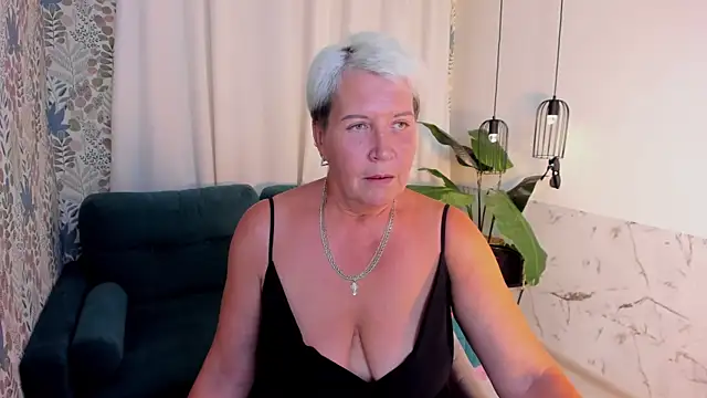 KathySunn online show from July 30, 2026, 1:54 pm