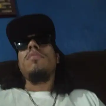Snapshot of AlexAlejandro13 chatting on April 23, 2026, 9:17 pm AlexAlejandro13 online show from April 23, 2026, 9:17 pm