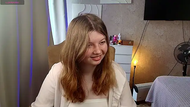 Vivian cutie online show from June 13, 2026, 12:47 pm
