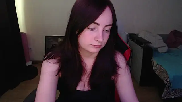 Snapshot of Laralianna chatting on June 29, 2026, 7:58 am Laralianna online show from June 29, 2026, 7:58 am
