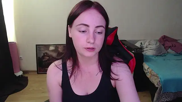 Snapshot of Laralianna chatting on June 29, 2026, 12:27 pm Laralianna online show from June 29, 2026, 12:27 pm
