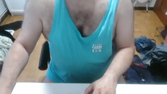 Snapshot of mikeyhotbear chatting on June 29, 2026, 5:35 am mikeyhotbear online show from June 29, 2026, 5:35 am